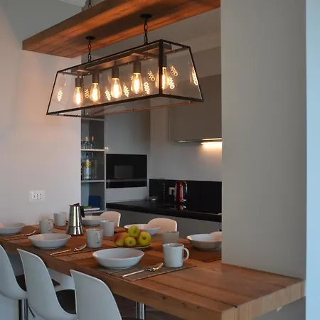 Le Terrazze, Via Selvalunga 1,