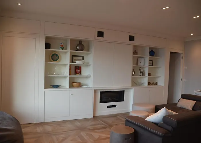 Le Terrazze, Via Selvalunga 1, *