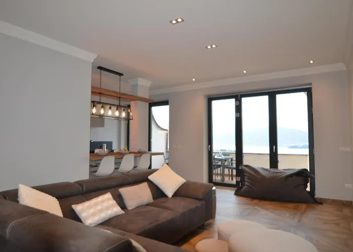 Le Terrazze, Via Selvalunga 1, Stresa